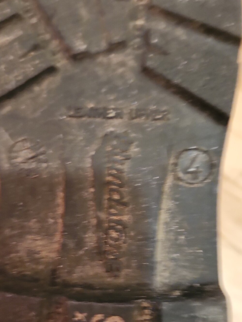 Blundstone Brown Chelsea Ankle Boots - Picture 10 of 12